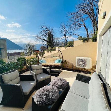 Apartment With Terrace And Private Parking Kotor Exterior photo