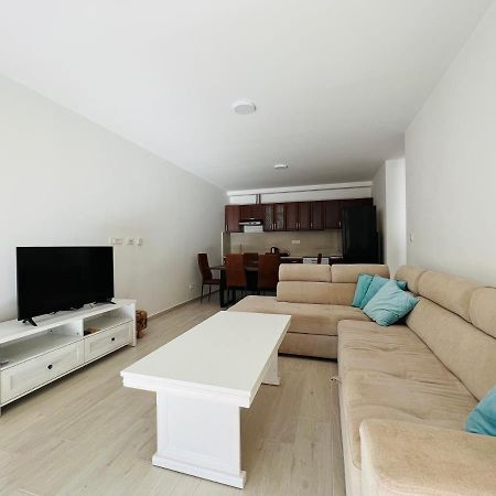 Apartment With Terrace And Private Parking Kotor Exterior photo