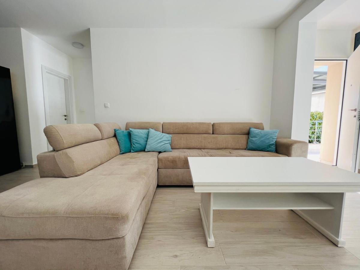 Apartment With Terrace And Private Parking Kotor Exterior photo