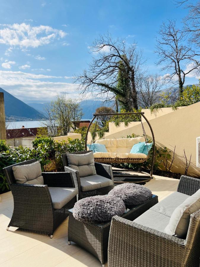 Apartment With Terrace And Private Parking Kotor Exterior photo